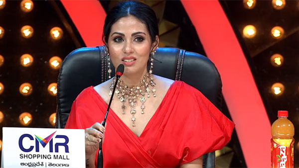 న్యాయ నిర్ణేతగా సదా..