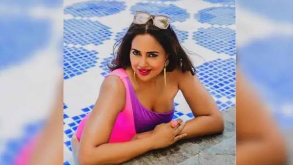 బ్రెస్ట్ సర్జరీ చేయించమన్నారు