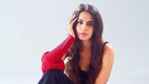  రెచ్చిపోతున్న బ్యూటీ