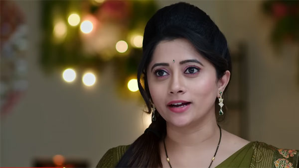 దివ్య రాబోతుందని చెప్పగానే