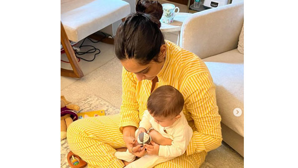 తల్లైన భామ.. కొడుకుతోనే