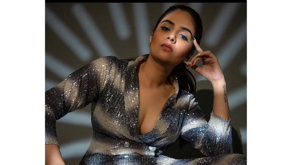 శ్రీముఖి ఒక్కరోజు పేమెంట్ ఎంతంటే..