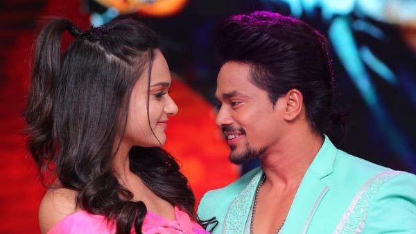 అదిరే డ్యాన్సులు.. టాప్లోనే