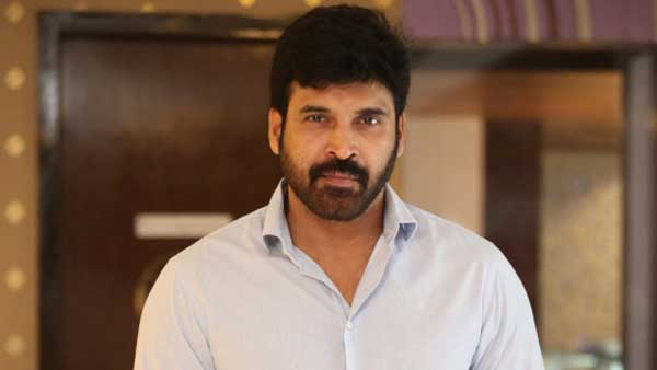 అనుకోకుండా సినిమాల్లోకి..