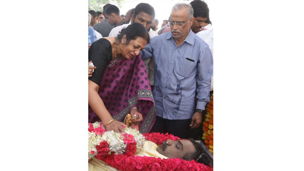 తారకరత్న అంత్యక్రియలు