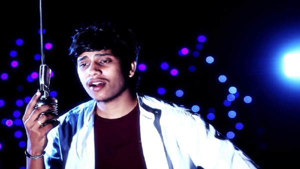 మోసం చేశాడు అంటూ..