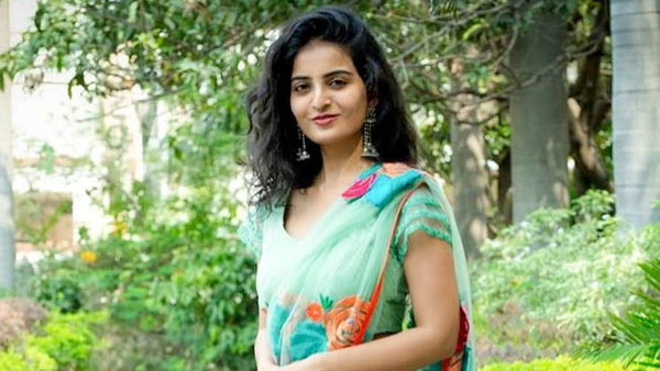 డిఫరెంట్ యాంగిల్స్ లో..