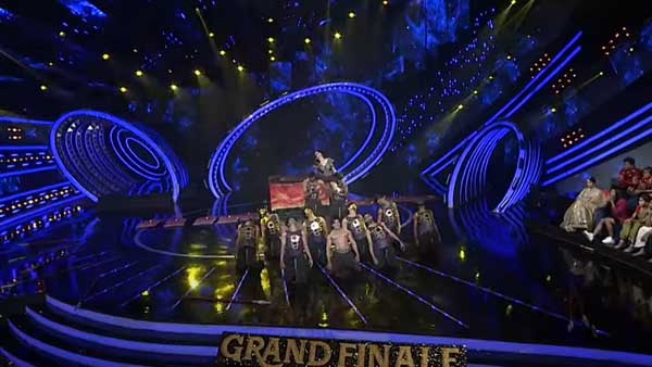 సెలబ్రెటీలకు అడ్డగా..