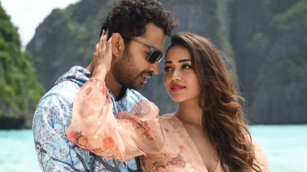 లియాన్ జేమ్స్ సంగీతం..