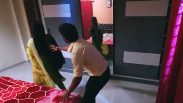 మీడియా ముందు పరువు..