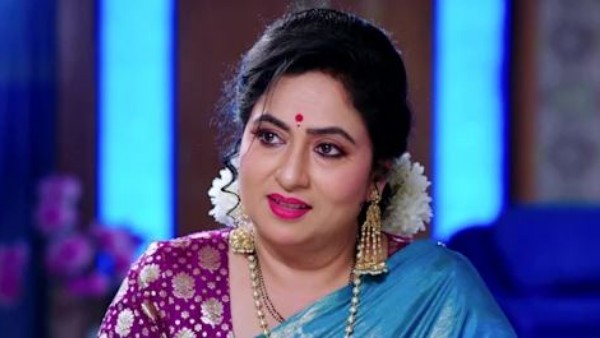 ఎంత పద్ధతిగా ఉందో..