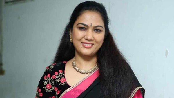 మా జీవితాలను బజారున పడేసే