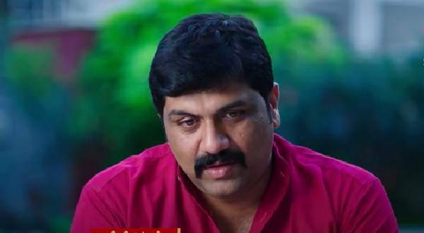 తండ్రికి దొరికిపోయిన నందూ