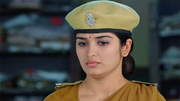 ఇంట్లో చెప్పకుండా