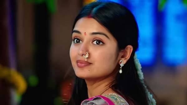 ఆ ఫొటో చూసి సిగ్గుపడిన జానకి