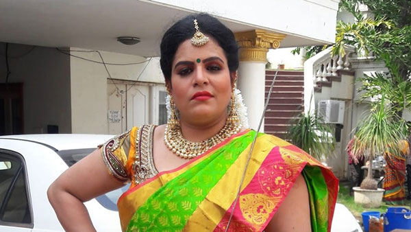 ప్రార్థిస్తున్న సెలబ్రిటీలు..