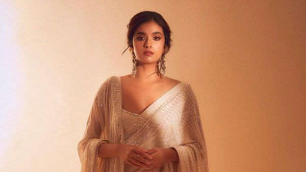 తరచుగా గ్లామరస్ స్టిల్స్