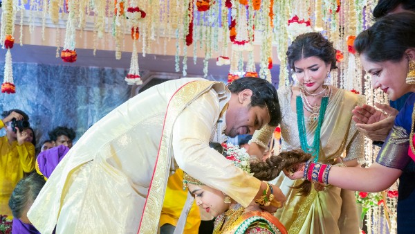 వివాహ పెద్దగా మారిన సోదరి