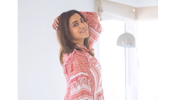 రీఎంట్రీ ఇస్తుందని టాక్స్