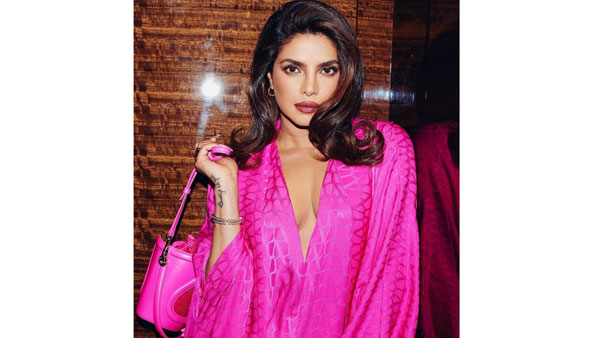 సోషల్ మీడియాలో అరాచకం