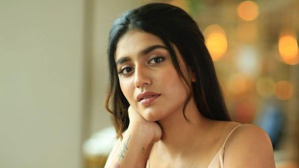 హాట్ షోలో తగ్గనంటోందిగా