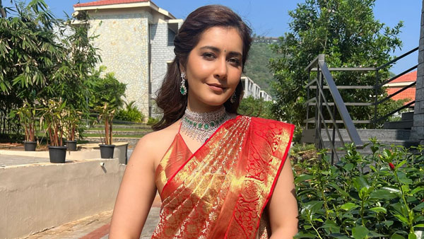 హిందీలో మాత్రం అలా..