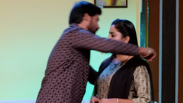 వసుని హగ్ చేసుకున్న రిషి..