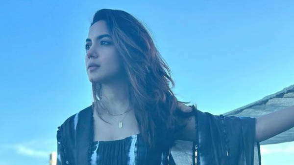 సోషల్ మీడియాలో యాక్టివ్