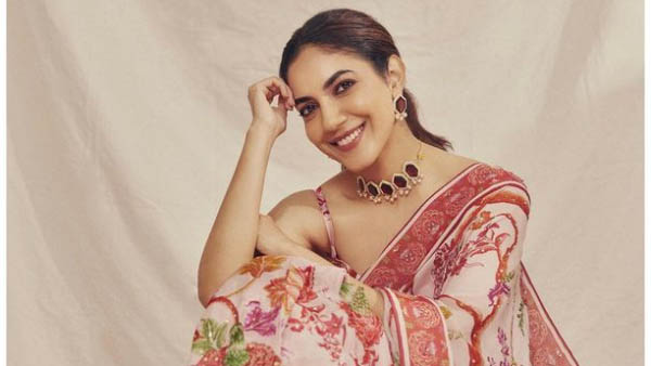 ఇక్కడి నుంచి అక్కడకు వెళ్లి