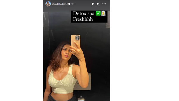 శద్దా దాస్ హాట్ సెల్ఫీ వైరల్
