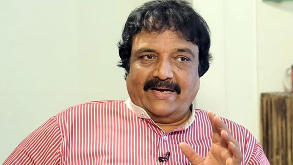 జనం ఎగబాకుతున్నారు..