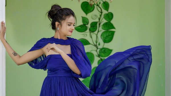 సోషల్ మీడియాలో హడావిడి