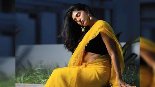 హ్యాపీగా ఎంజాయ్ చేస్తూ..