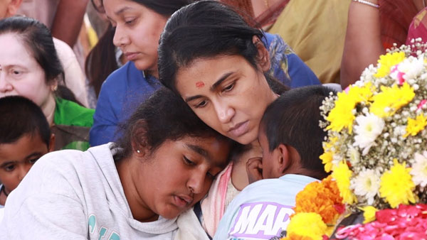 ముగ్గురు పిల్లలు.. మనో వేదన