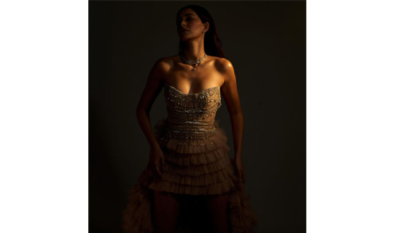 Liger Actress Ananya Panday Ravishing Hot Look In Latest Sleeveless Dress