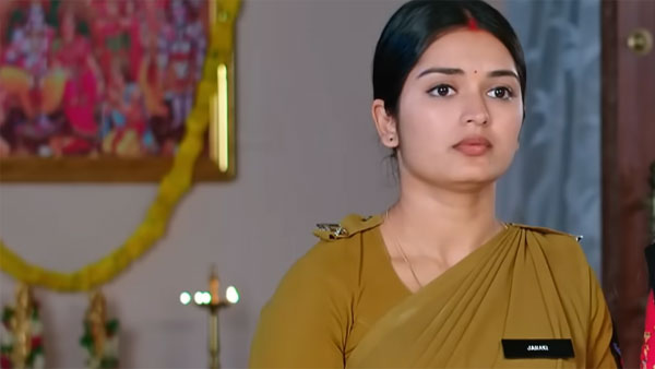 బాధపడుతున్న జానకి