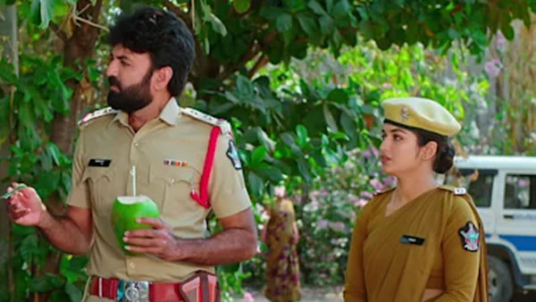 మనోహర్ ఫోన్ కాల్