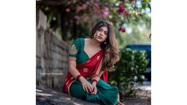 Jabardasth Fame Rithu Chowdary Stunning Looks In Green Colour Saree Goes Viral
