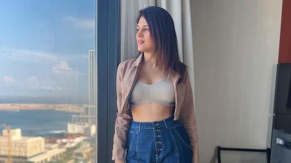 Shraddha Das Latest Hot Show