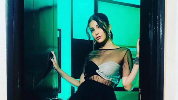 Actress Shruti Haasan Latest Selfie Goes Viral