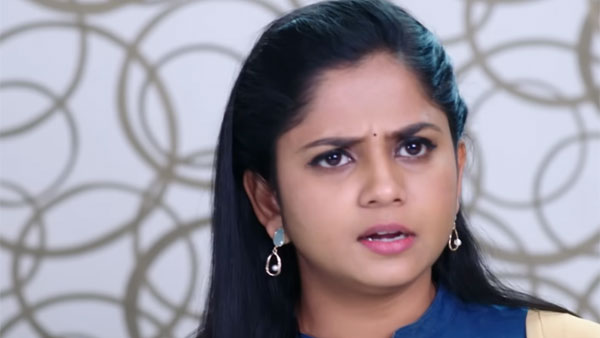 వసుధార సైగ చేస్తుంటే..