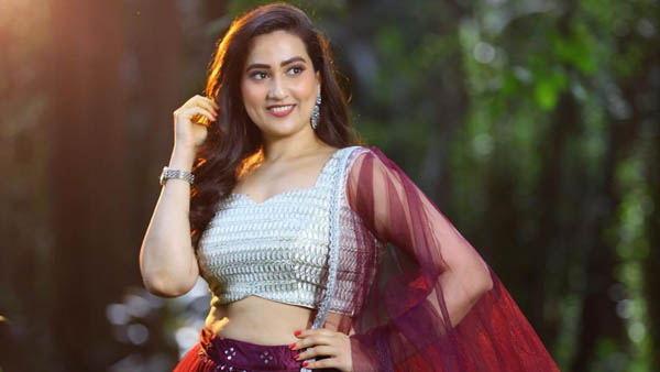 Telugu Glamorous Anchor Manjusha beautiful dance video viral