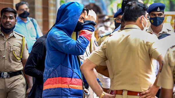 Is Shah Rukh Khan Son Aryan Khan to direct Web Series for Netflix?