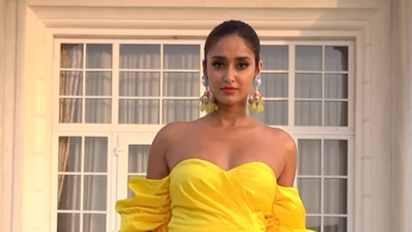 Actress Ileana DCruz stunning new baby bump video viral Actress Ileana DCruz stunning new baby bump video viral