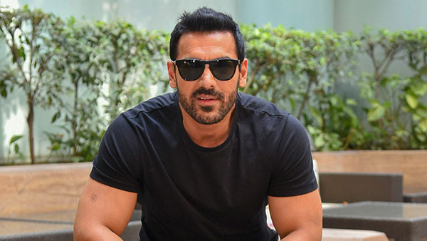 John Abraham Key Role in Mahesh Babu and Trivikram Movie