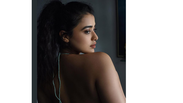 Ketika Sharma Ravishing Hot Looks In Light Green Colour Bra Photos Goes Viral Ketika Sharma Ravishing Hot Looks In Light Green Colour Bra Photos Goes Viral