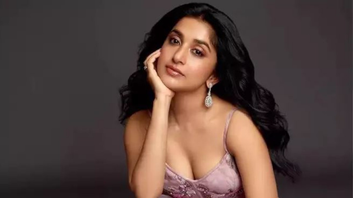  Actress Meera Jasmine