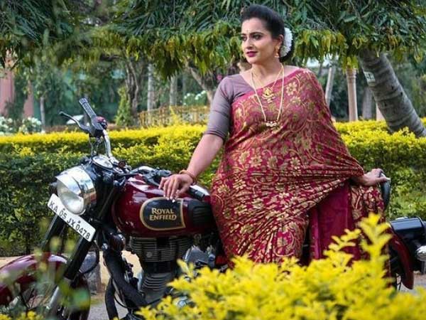 Karthika Deepam Fame Archana Ananth About VK Naresh Pavitra Lokesh Relationship