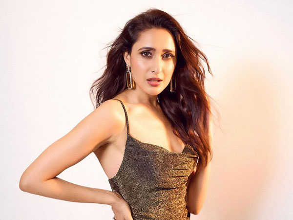 Akhanda Actress Pragya Jaiswal Latest Sizzling Photos