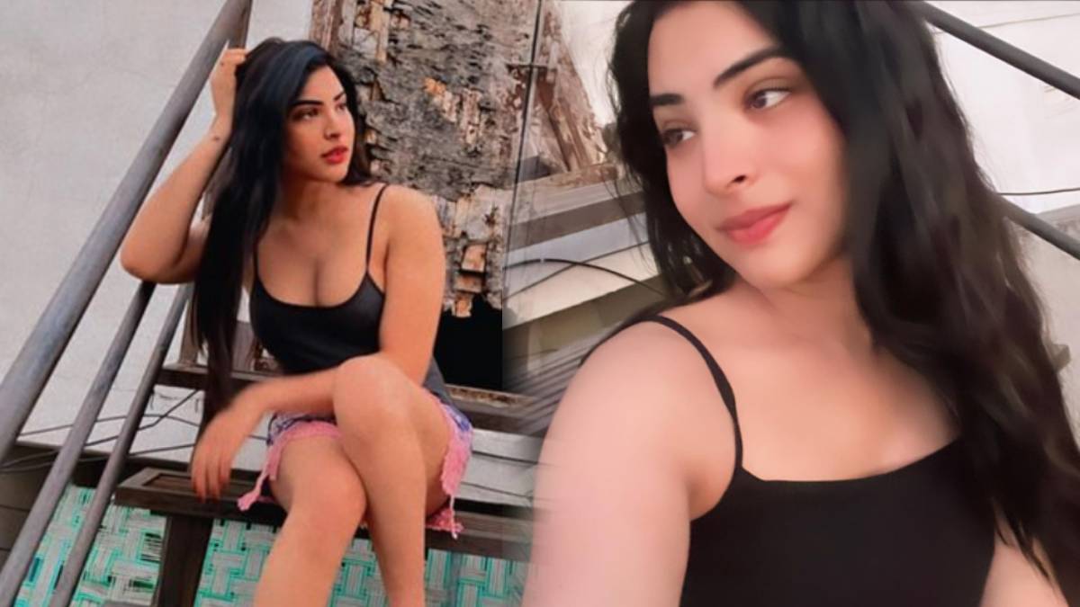 Jabardasth Priyanka Singh Glamour Show In Latest Maroon Colour Top Selfie Goes Viral